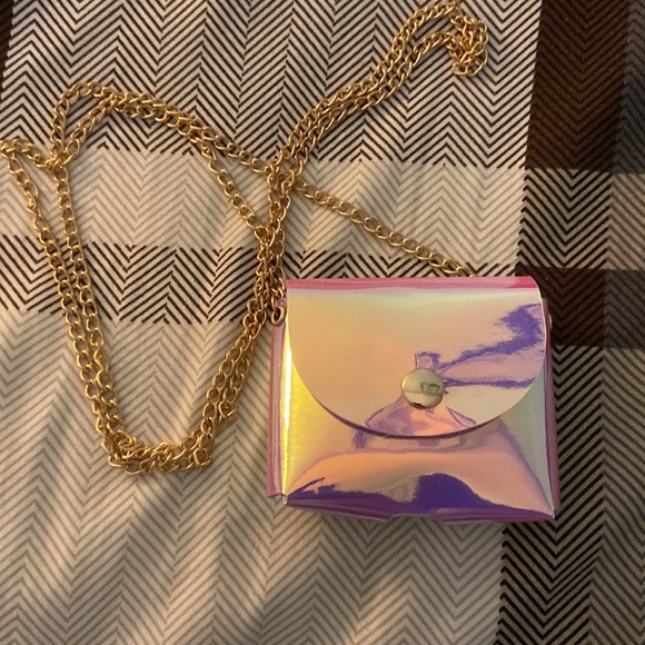 air pod pro case holder with chain - Picture 2 of 4